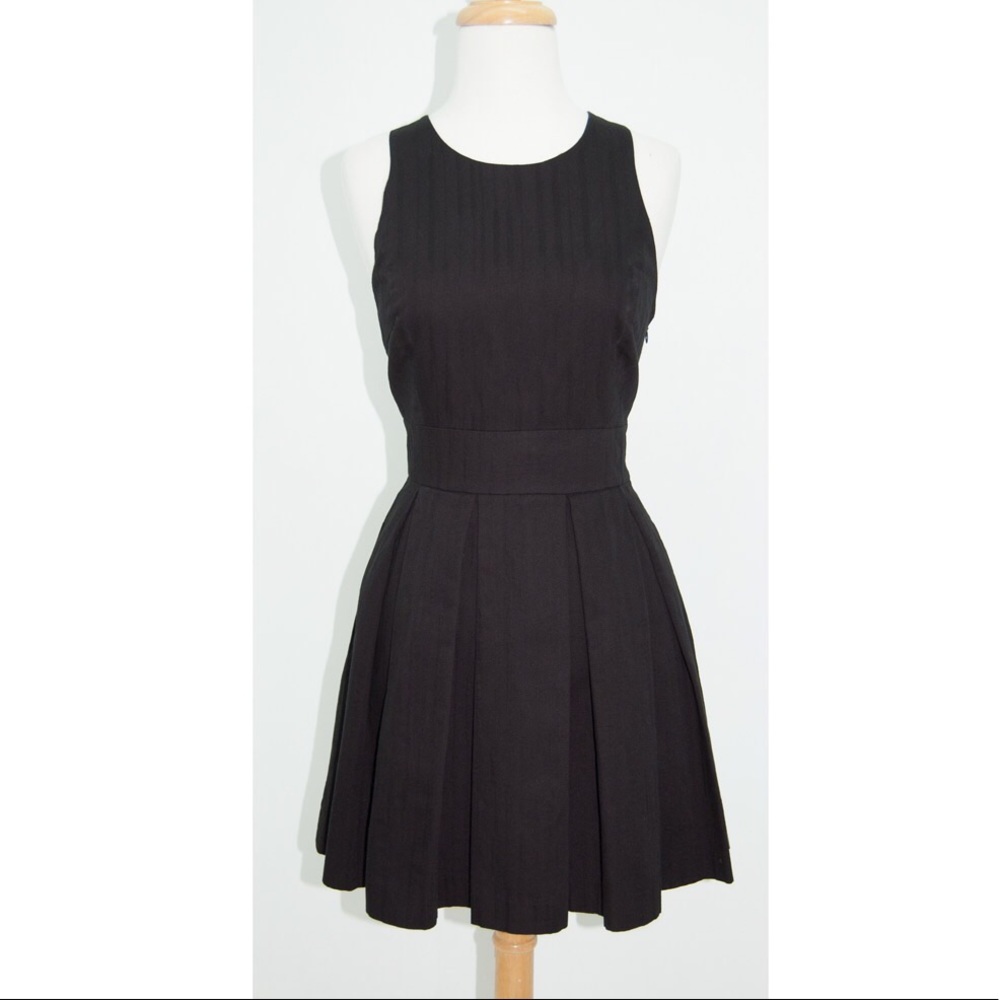 ARMANI EXCHANGE AX DRESS black short LBD sz 4